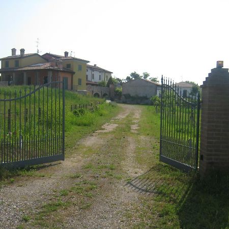 Casa In Campagna _Lori Volta Mantovana Exteriör bild