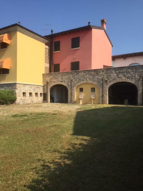 Casa In Campagna _Lori Volta Mantovana Exteriör bild